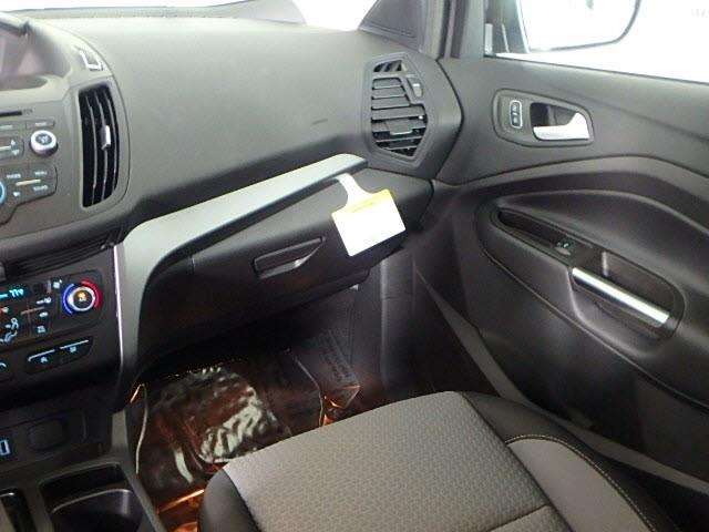 2017 Ford Escape SE 4dr SUV